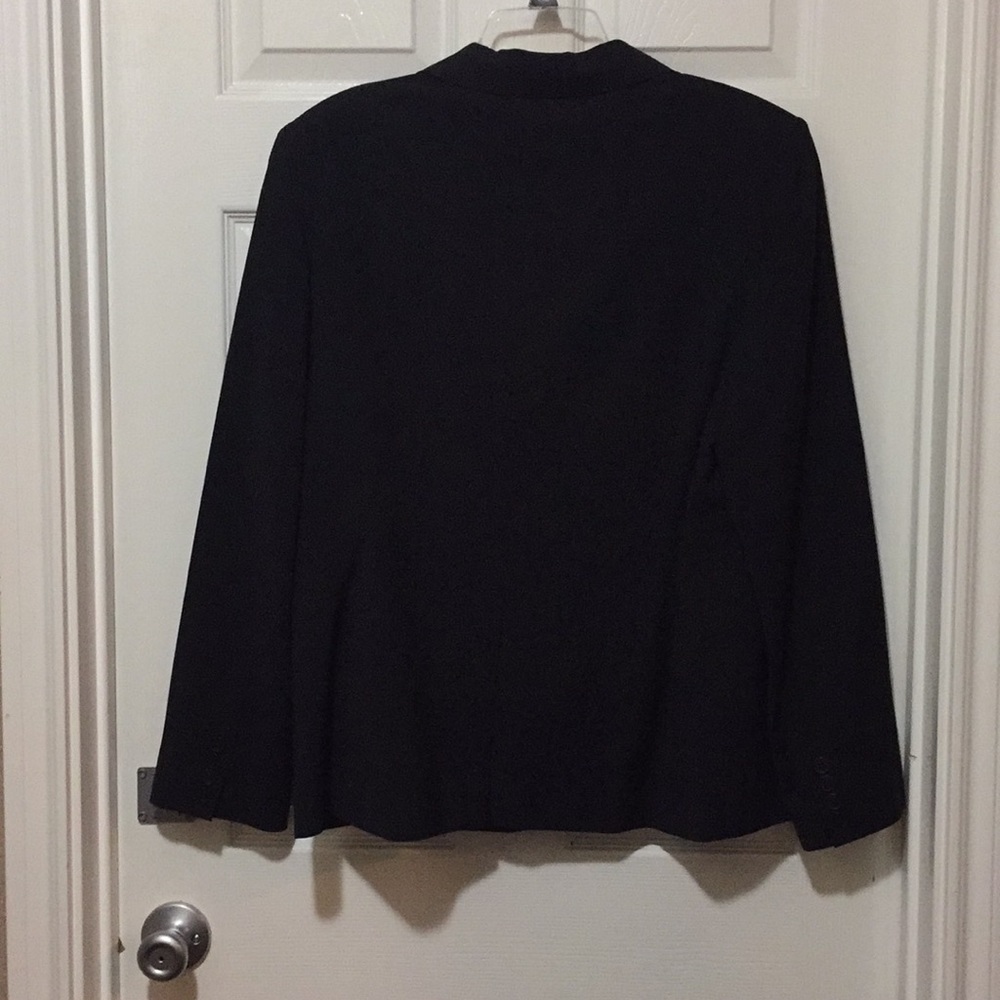 Jacket - Picture 4 of 4